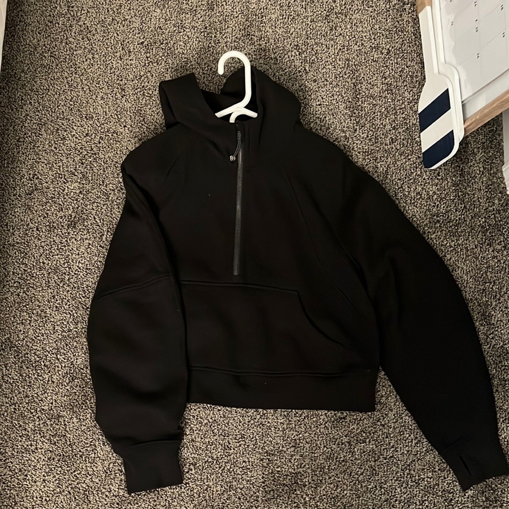Lululemon black quarter zip size Xs/S